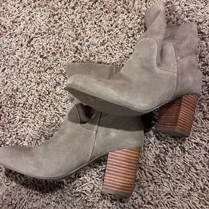 MIA Never Worn Gray Suede Heeled Booties Women’s Size 6
